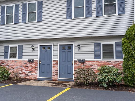 2nd image of 12 Crestview Dr APT 28