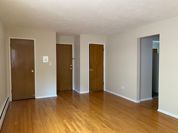 4th image of 4329 N Kedvale Ave APT 206