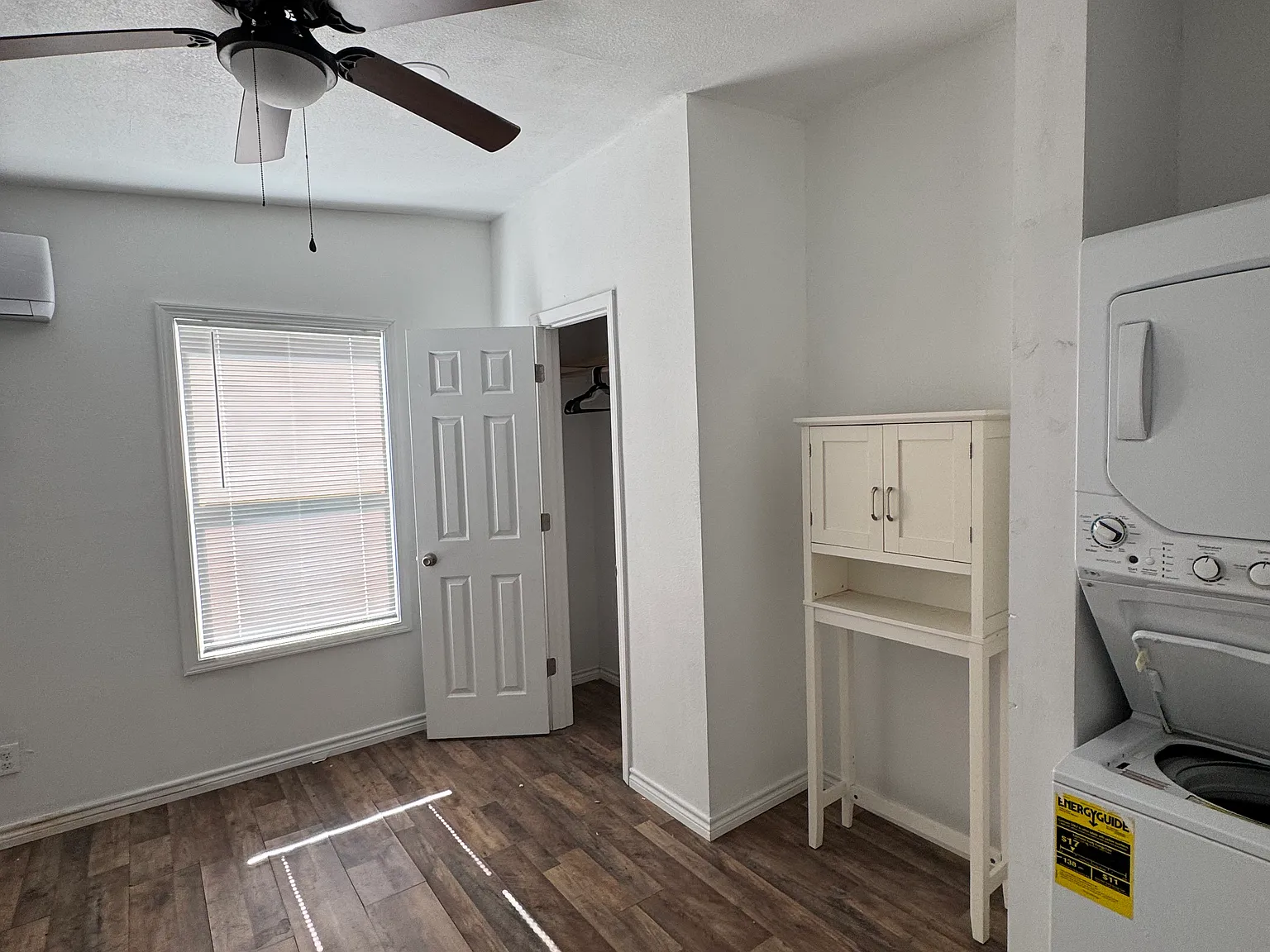 1 bed, 700 sqft, $1,400 — Photo 3