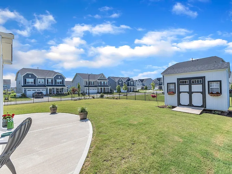 1526 Cloverfield Ct — Photo 45