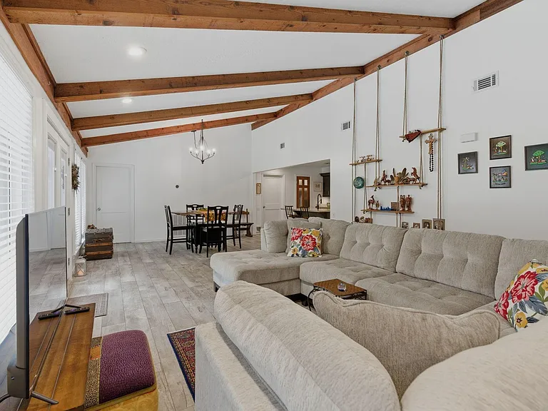 11830 Cranberry Ln — Photo 6