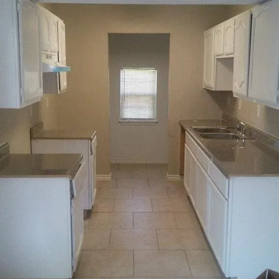 3215 Fort Bend Dr — Photo 5