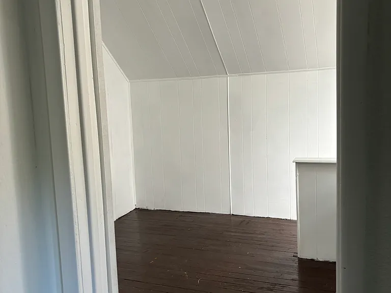 1012 Dove St — Photo 6
