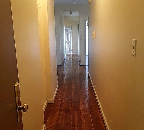 4th image of 520 Lincoln Pl APT 6A