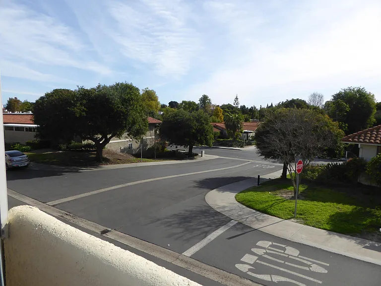 Street sceen from patio - Laguna Woods bus stop jusr outside - trips to markets, etc.