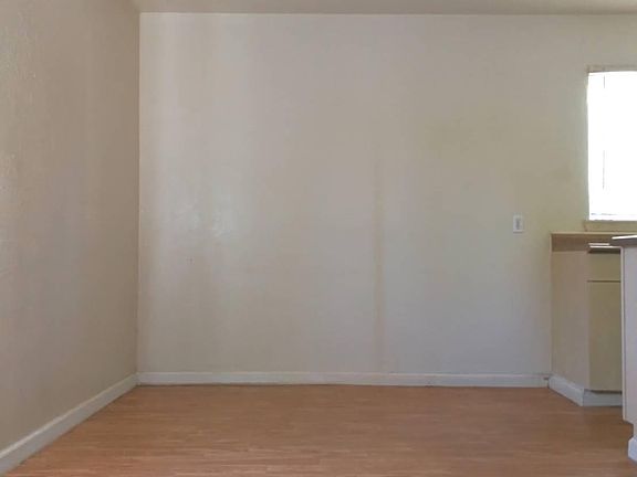2nd image of 3087 Alma St