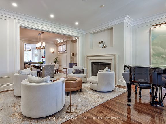 3rd image of 19 Whitehall Rd