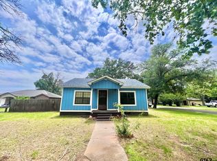 107 6th St, Palestine, TX