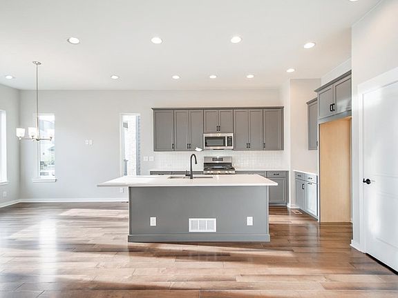 The Bates - Kitchen