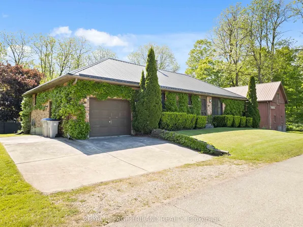 271 Anna St, North Middlesex, ON N0M 2K0