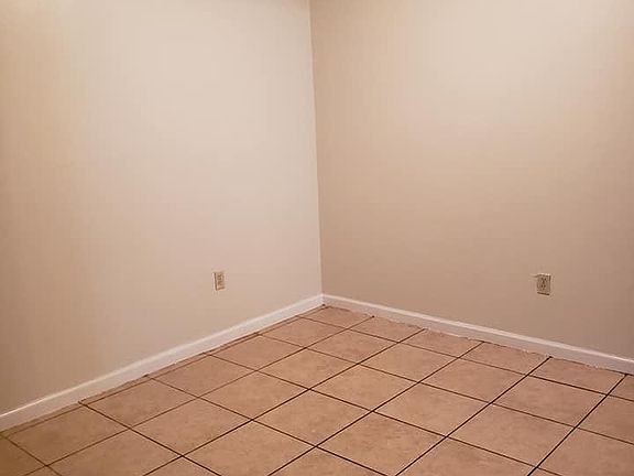3rd image of 7101 Salem Dr