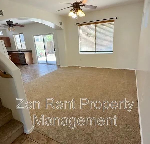 4237 E Windsor Dr — Photo 5