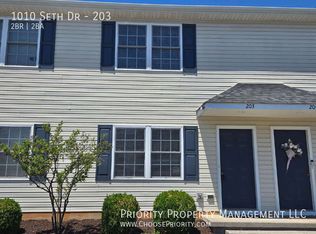 1010 Seth Dr APT 203, Staunton, VA 24401