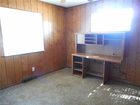 3rd image of 391 & 393 Montrose Ave