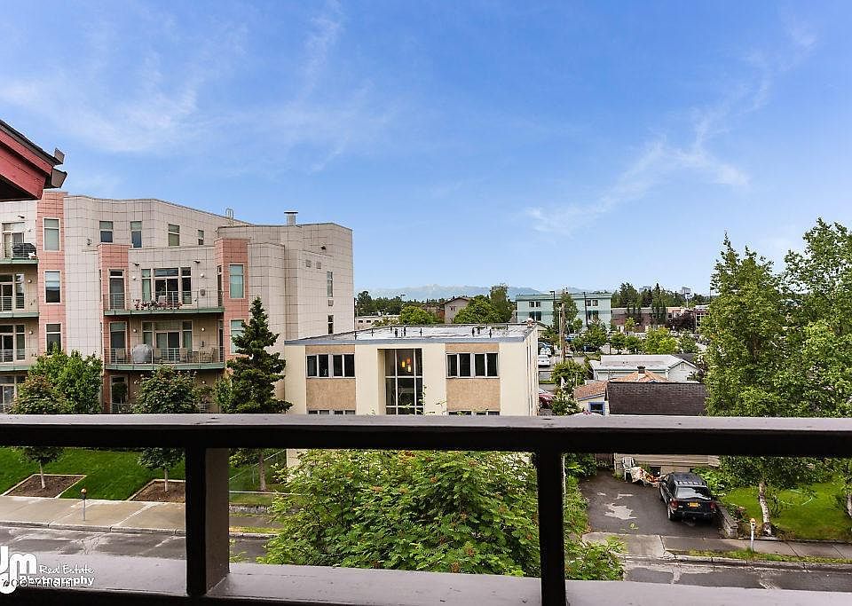 2nd image of 221 E 7th Ave APT 302
