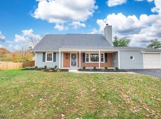 61 Johnson Rd, Somerset, NJ 08873