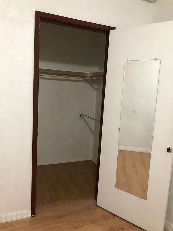 3 bed, 2.0 bath, 120 sqft, $1,100 — Photo 3