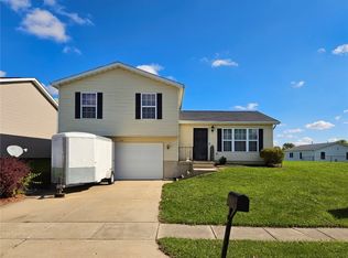 3434 Monarch Dr, Decatur, IL 62526