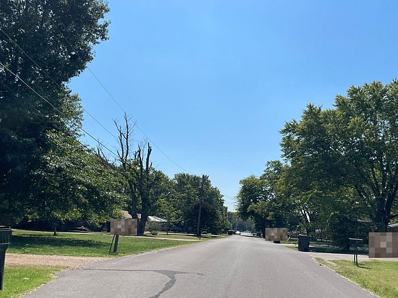 4th image of 142 Gwen Ave