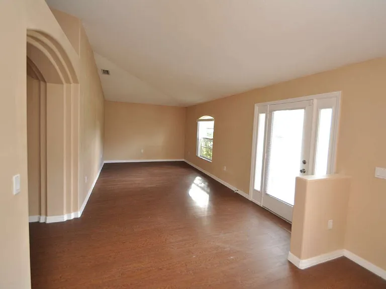 65 Rolling Fern Dr — Photo 4