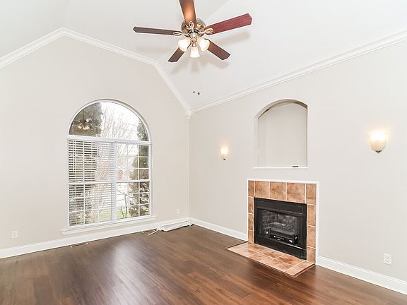 5th image of 2641 Westhaven Dr