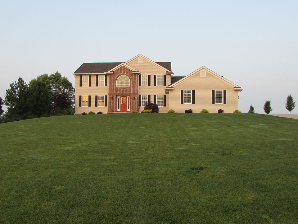 1st image of 124 Sassafras Dr