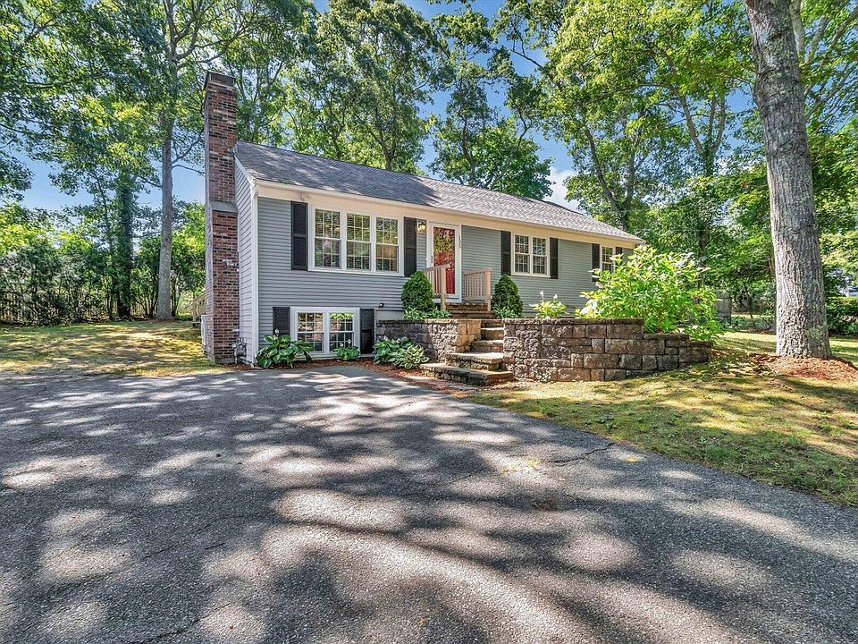 1st image of 135 Scudder Avenue