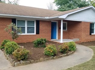 2709 Polo Rd, Winston Salem, NC 27106