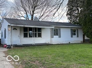 1805 E Carver Dr, Muncie, IN 47303
