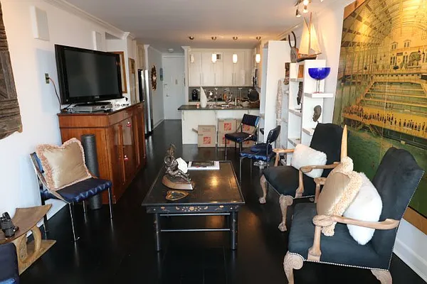 Rented by Newell and Assoc. | media 14