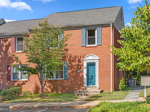 9329 Bentridge Ave, Potomac, MD 20854