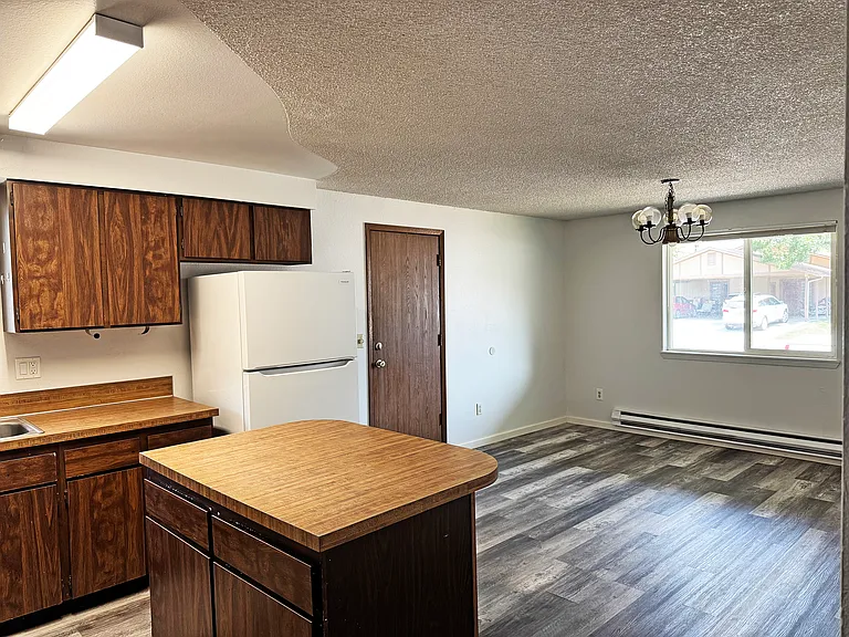 3235 S Law Ave — Photo 8