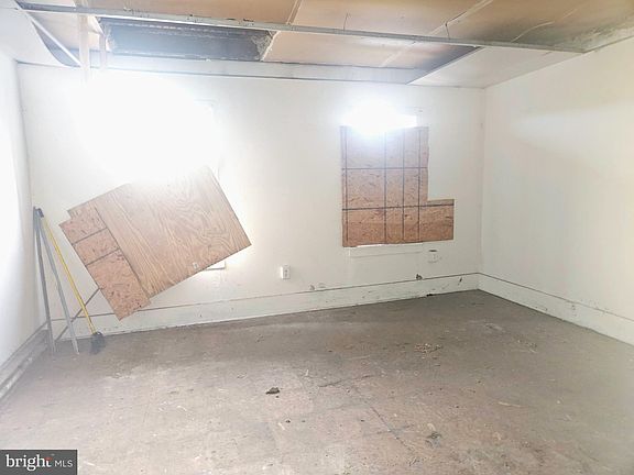 5th image of 1711 Walnut St