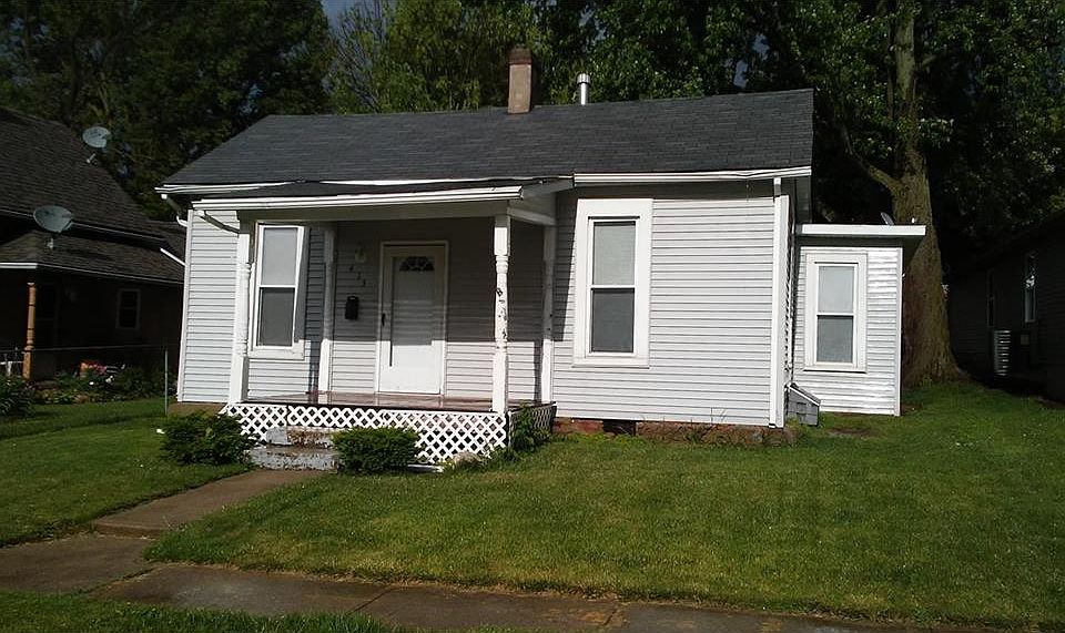 1st image of 415 Louden St