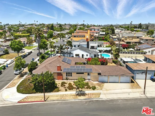 5644 S Garth Ave, Los Angeles, CA 90056