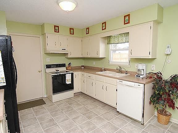 5th image of 535 N Odell St