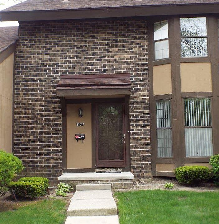 1st image of 25034 Oakbrooke Dr #1
