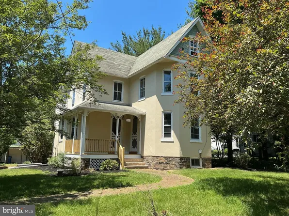 3162 Bedminster Rd, Ottsville, PA 18942