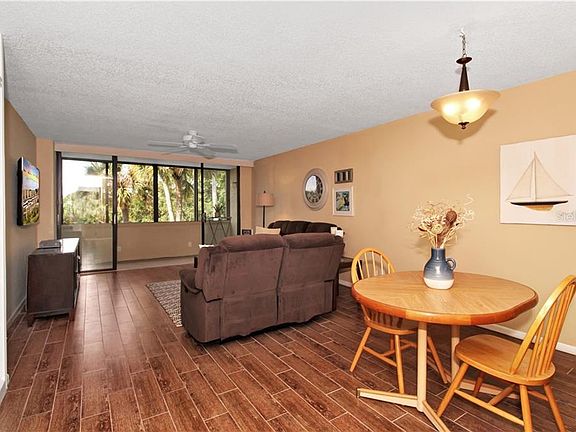 5th image of 2614 Cove Cay Dr Unit 307