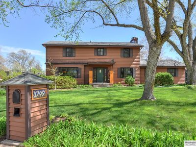 3709 S 100th St, Omaha, NE, 68124