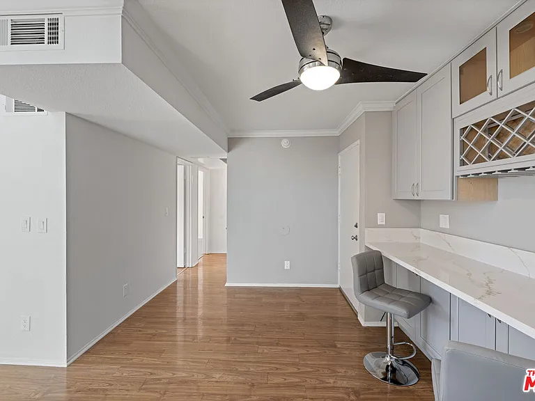 5325 Newcastle Ave #312 — Photo 7