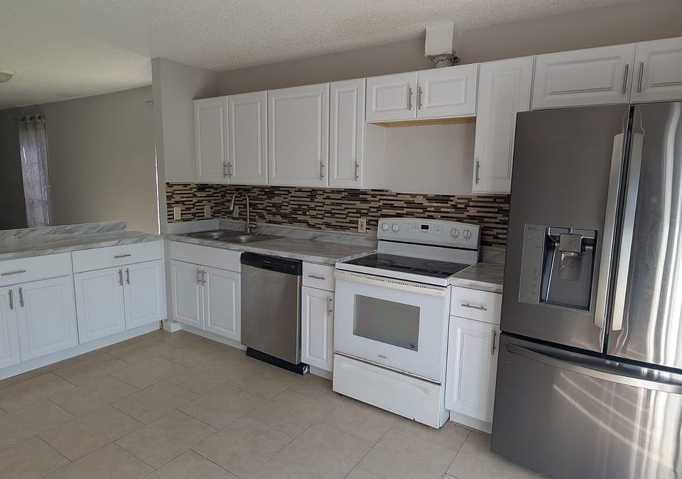1st image of 4755 Orleans Ct APT A