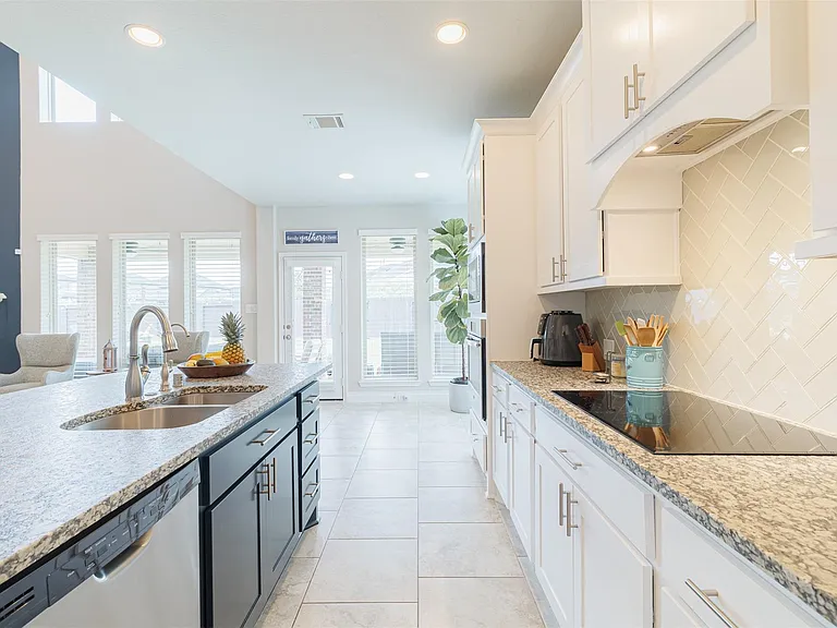 3530 Auburn Creek Cir — Photo 12