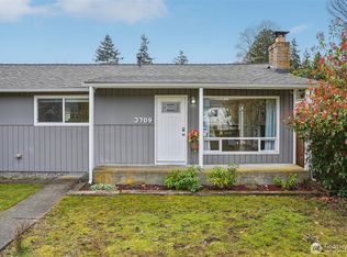 3709 NE 9th Ct, Renton, WA 98056