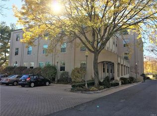 146 High St APT 209, Milford, CT 06460