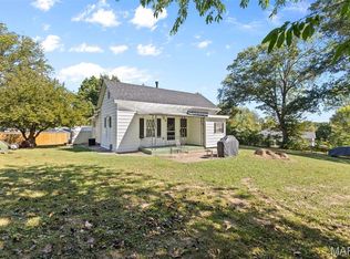 407 Edwards St, Festus, MO 63028
