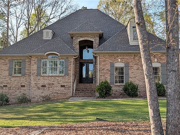 3rd image of 1618 Olivia Way