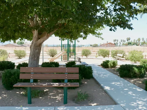 Desert Nights, 17393 Olive St #Dn-0016, Hesperia, CA 92345