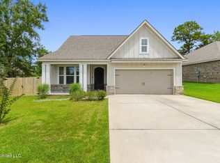10545 W Landon Green Cir, Gulfport, MS 39503