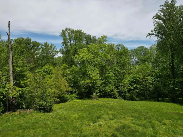 5601 Woodland Knoll Ln, Evansville, IN 47720